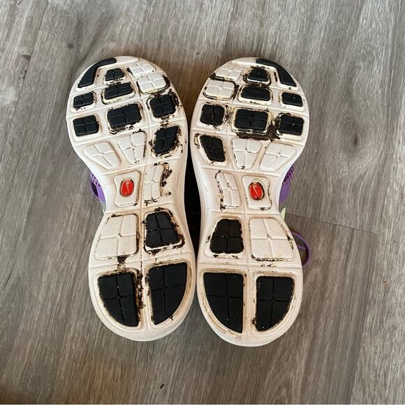 Nike Lime and Purple Lace Up Tennis Shoes 9 - Picture 7 of 7